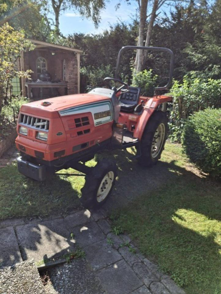 Kleintraktor Hinomoto-Kubota 21 PS - Minitraktor: bilde 1 Kleintraktor Hinomoto-Kubota 21 PS - Minitraktor: bilde 1