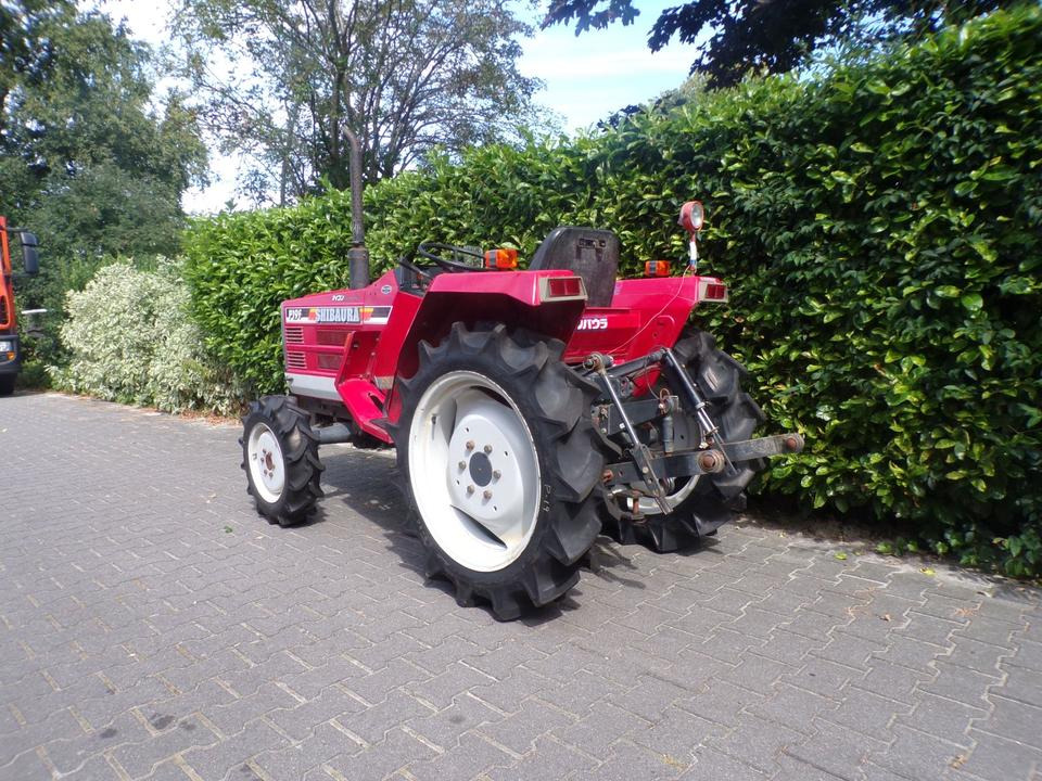 Kleintraktor Shibaura P19F - Minitraktor: bilde 3 Kleintraktor Shibaura P19F - Minitraktor: bilde 3