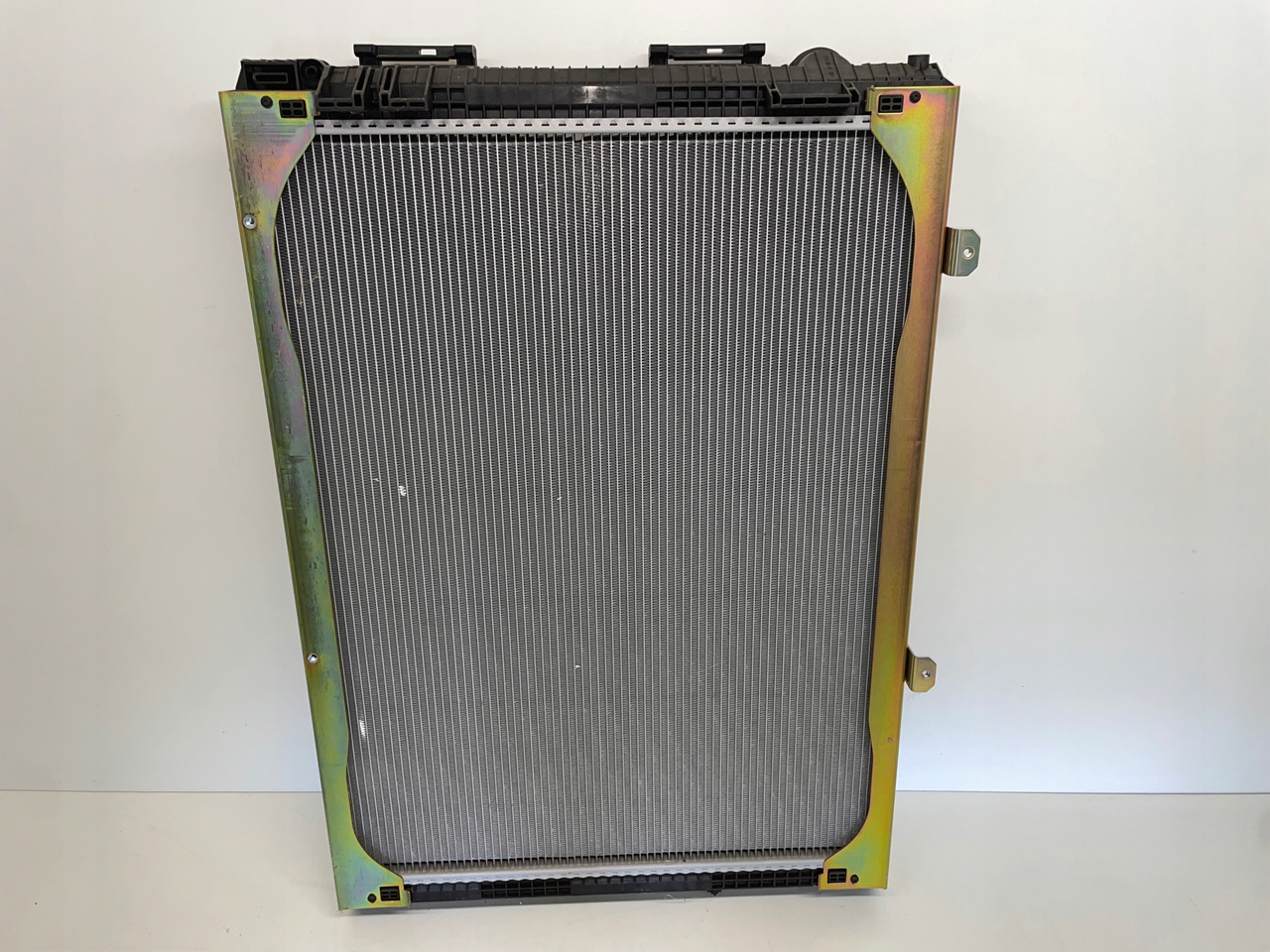 CHŁODNICA WODY MAN F2000 F 90 F 2000 F90 81061016437 - Kjølevæskepumpe for Lastebil: bilde 4 CHŁODNICA WODY MAN F2000 F 90 F 2000 F90 81061016437 - Kjølevæskepumpe for Lastebil: bilde 4