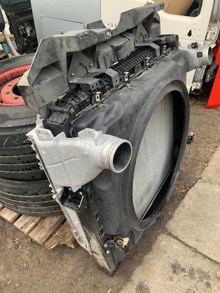 CHŁODNICA WODY POWIETRZA MERCEDES ACTROS MP4 MP 4 - Radiator for Lastebil: bilde 4 CHŁODNICA WODY POWIETRZA MERCEDES ACTROS MP4 MP 4 - Radiator for Lastebil: bilde 4