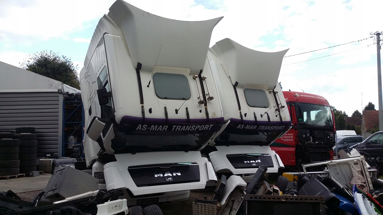 SPOILER SPOJLER OWIEWKA DACH DESKA MAN TGX XL - Aerodynamikk/ Spoiler for Lastebil: bilde 1 SPOILER SPOJLER OWIEWKA DACH DESKA MAN TGX XL - Aerodynamikk/ Spoiler for Lastebil: bilde 1