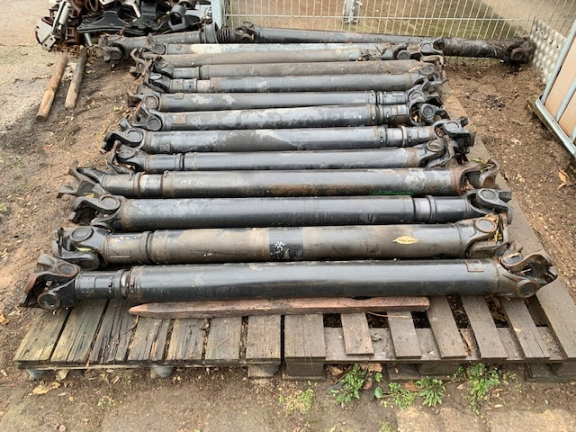 WAŁ NAPĘDOWY MAN TGA TGX TGS CENA OD 100 ZŁ - Drivaksel for Lastebil: bilde 4 WAŁ NAPĘDOWY MAN TGA TGX TGS CENA OD 100 ZŁ - Drivaksel for Lastebil: bilde 4