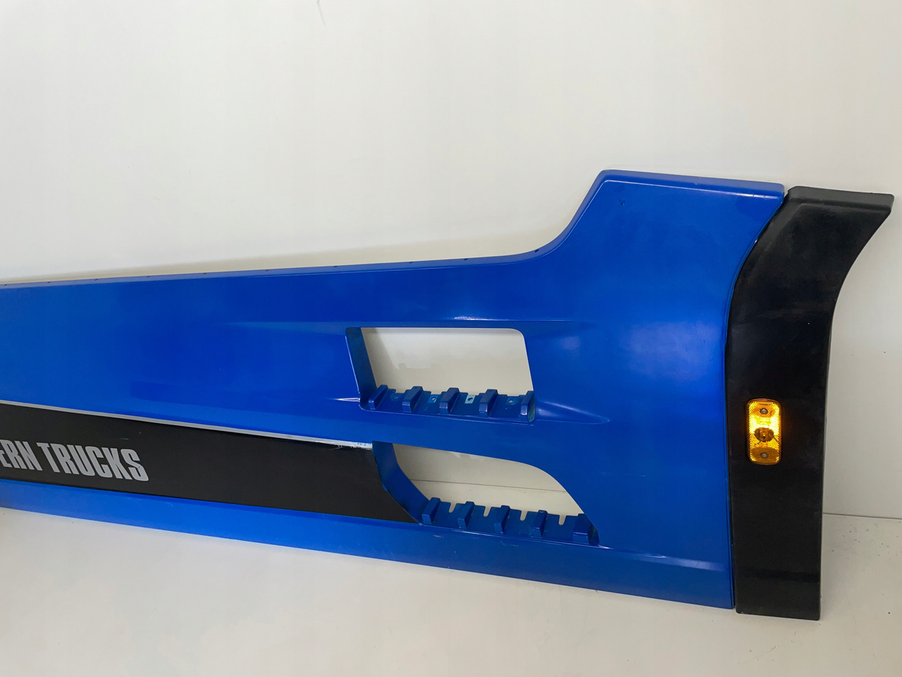 ZABUDOWA MIĘDZYOSIOWA SPOILER FORD F-MAX F MAX - Aerodynamikk/ Spoiler for Lastebil: bilde 2 ZABUDOWA MIĘDZYOSIOWA SPOILER FORD F-MAX F MAX - Aerodynamikk/ Spoiler for Lastebil: bilde 2