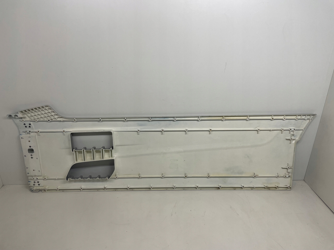 ZABUDOWA MIĘDZYOSIOWA SPOILER FORD F-MAX F MAX - Aerodynamikk/ Spoiler for Lastebil: bilde 5 ZABUDOWA MIĘDZYOSIOWA SPOILER FORD F-MAX F MAX - Aerodynamikk/ Spoiler for Lastebil: bilde 5