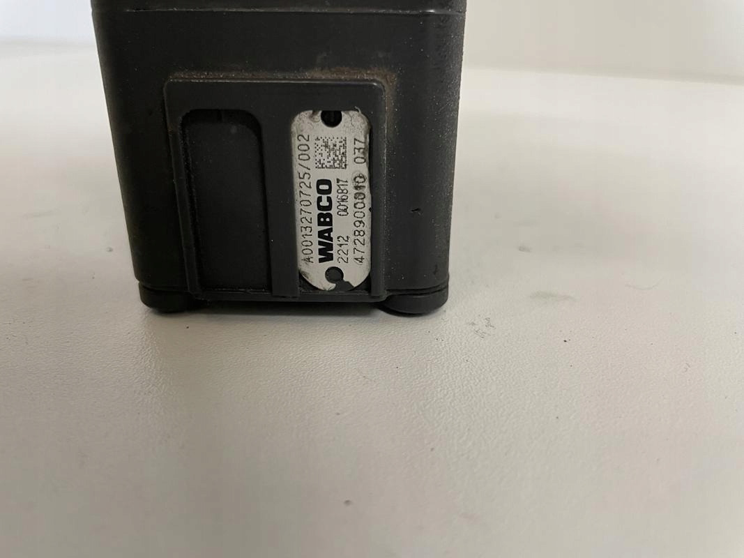 ZAWÓR PODUSZEK MERCEDES ACTROS MP 4 A0013270725 - Bremseventil for Lastebil: bilde 2 ZAWÓR PODUSZEK MERCEDES ACTROS MP 4 A0013270725 - Bremseventil for Lastebil: bilde 2