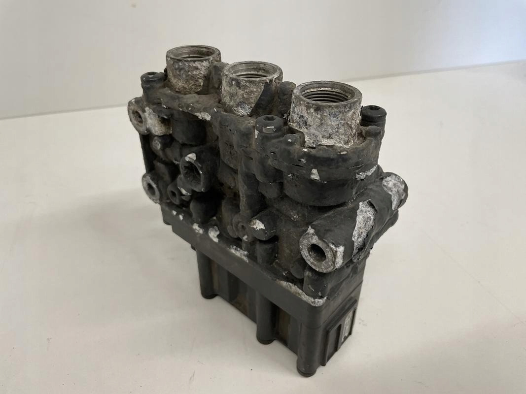 ZAWÓR PODUSZEK MERCEDES ACTROS MP 4 A0013270725 - Bremseventil for Lastebil: bilde 1 ZAWÓR PODUSZEK MERCEDES ACTROS MP 4 A0013270725 - Bremseventil for Lastebil: bilde 1
