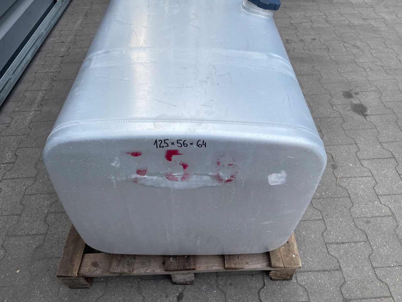 ZBIORNIK PALIWA MAN SCANIA DAF R 600 L IVECO - Drivstofftank for Lastebil: bilde 3 ZBIORNIK PALIWA MAN SCANIA DAF R 600 L IVECO - Drivstofftank for Lastebil: bilde 3