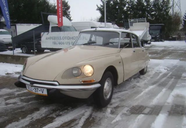 Citroën DS - Sedan: bilde 1 Citroën DS - Sedan: bilde 1