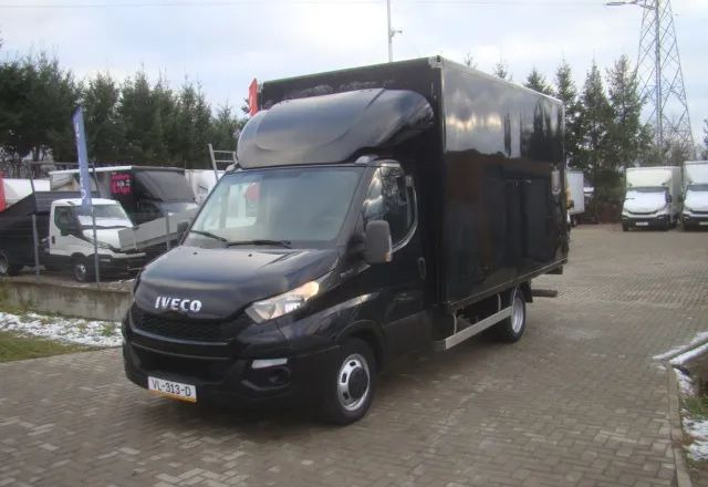 Iveco DAILY 35 C 15 3.0TDI FIRANA Z PRAWEJ STRONY 3.5T DMC WINDA - Varebil med skap: bilde 1 Iveco DAILY 35 C 15 3.0TDI FIRANA Z PRAWEJ STRONY 3.5T DMC WINDA - Varebil med skap: bilde 1