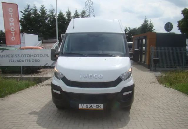 Iveco DAILY 35 C 15 MAXI BLIŹNIAKI 3.5T - Kassebil: bilde 3 Iveco DAILY 35 C 15 MAXI BLIŹNIAKI 3.5T - Kassebil: bilde 3