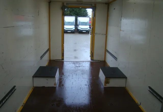Varebil med skap Iveco DAILY 65 C 18 3.0TDI 5.10M: bilde 18 Varebil med skap Iveco DAILY 65 C 18 3.0TDI 5.10M: bilde 18