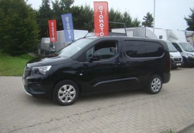 Opel COMBO 1.5D MAXI FUL OPCJA WYPOSAŻENIA - Små varebil: bilde 2 Opel COMBO 1.5D MAXI FUL OPCJA WYPOSAŻENIA - Små varebil: bilde 2