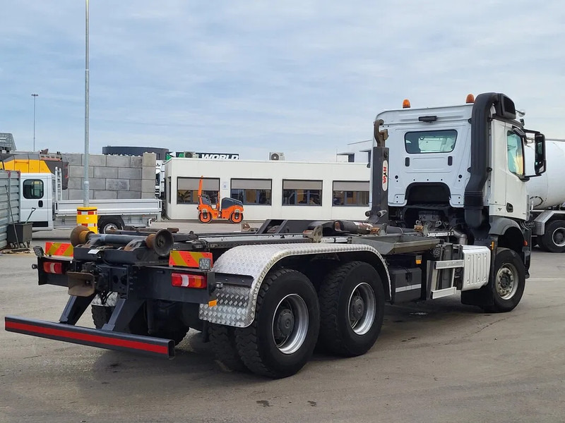 Mercedes-Benz Arocs 3342 Arocs - Lastebil med kabelsystem: bilde 4 Mercedes-Benz Arocs 3342 Arocs - Lastebil med kabelsystem: bilde 4