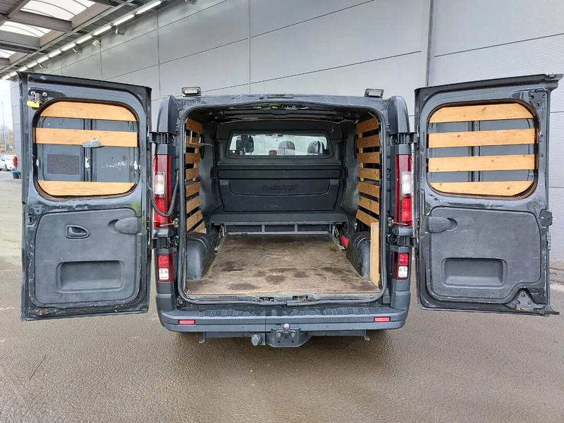 Opel Vivaro L2H1 Clima Cruise Navi Parkingsensors Towbar Euro5 2016 - Små varebil, Varebil med dobbelt førerhus: bilde 4 Opel Vivaro L2H1 Clima Cruise Navi Parkingsensors Towbar Euro5 2016 - Små varebil, Varebil med dobbelt førerhus: bilde 4