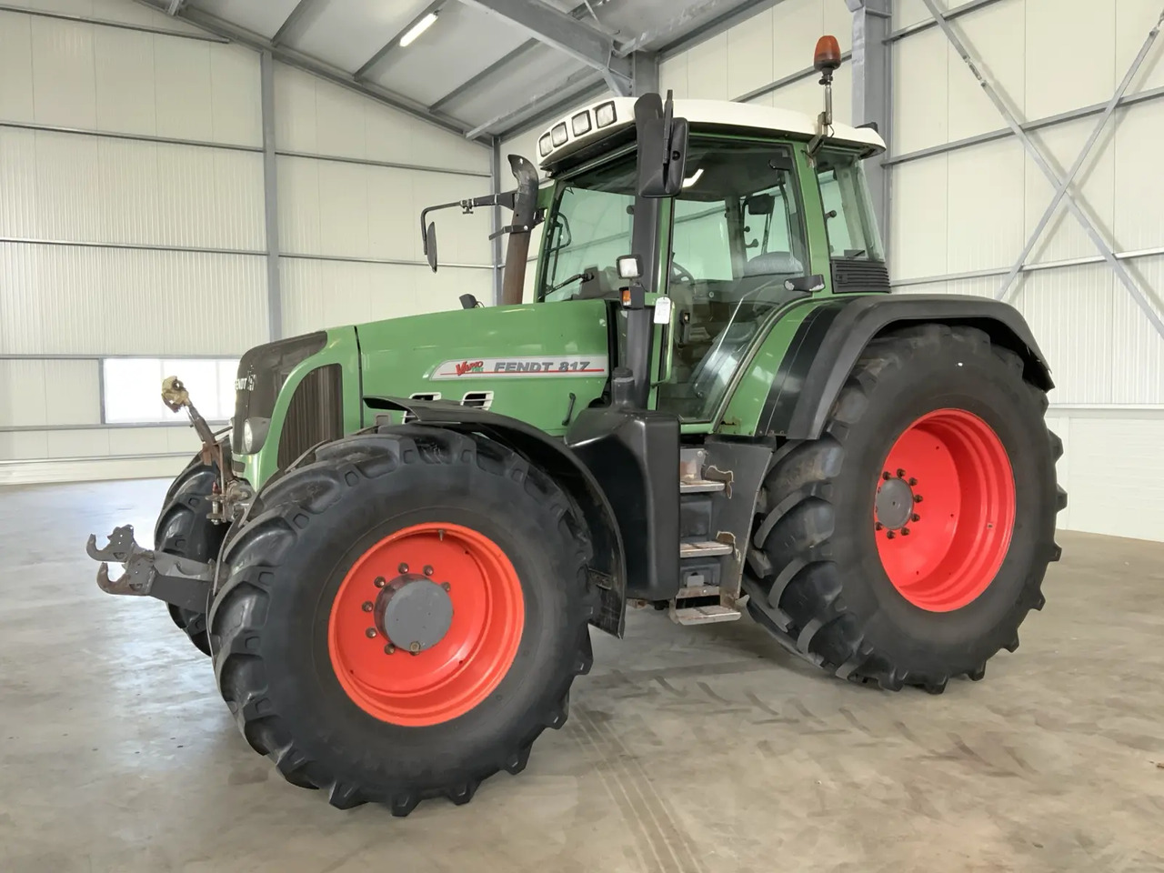 Fendt 817 Vario TMS - Traktor: bilde 1 Fendt 817 Vario TMS - Traktor: bilde 1