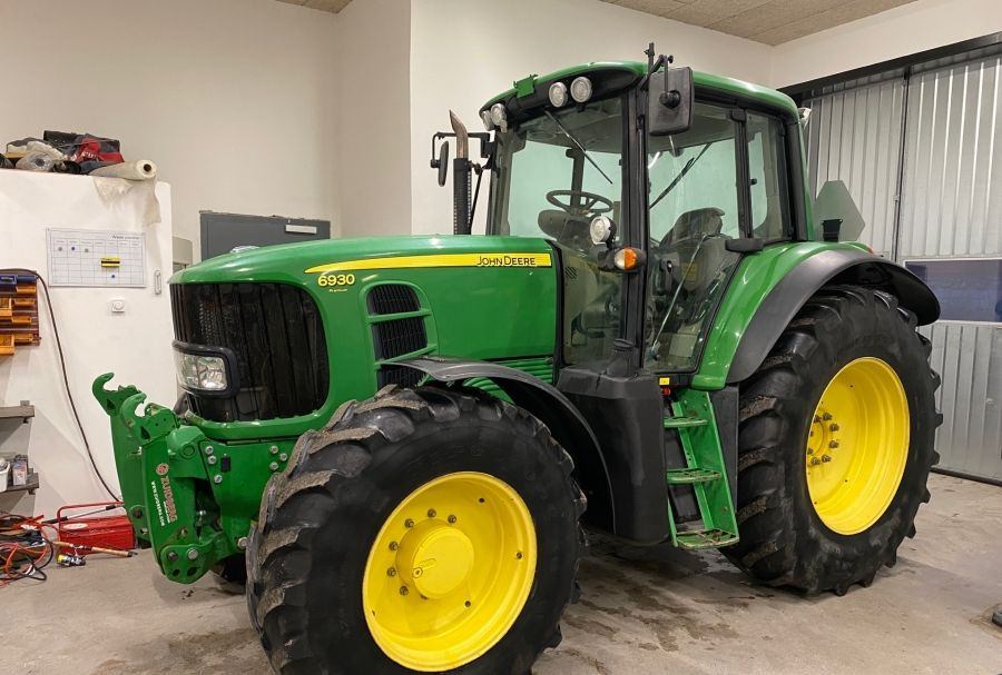 John Deere 6930 Premium - Traktor: bilde 1 John Deere 6930 Premium - Traktor: bilde 1