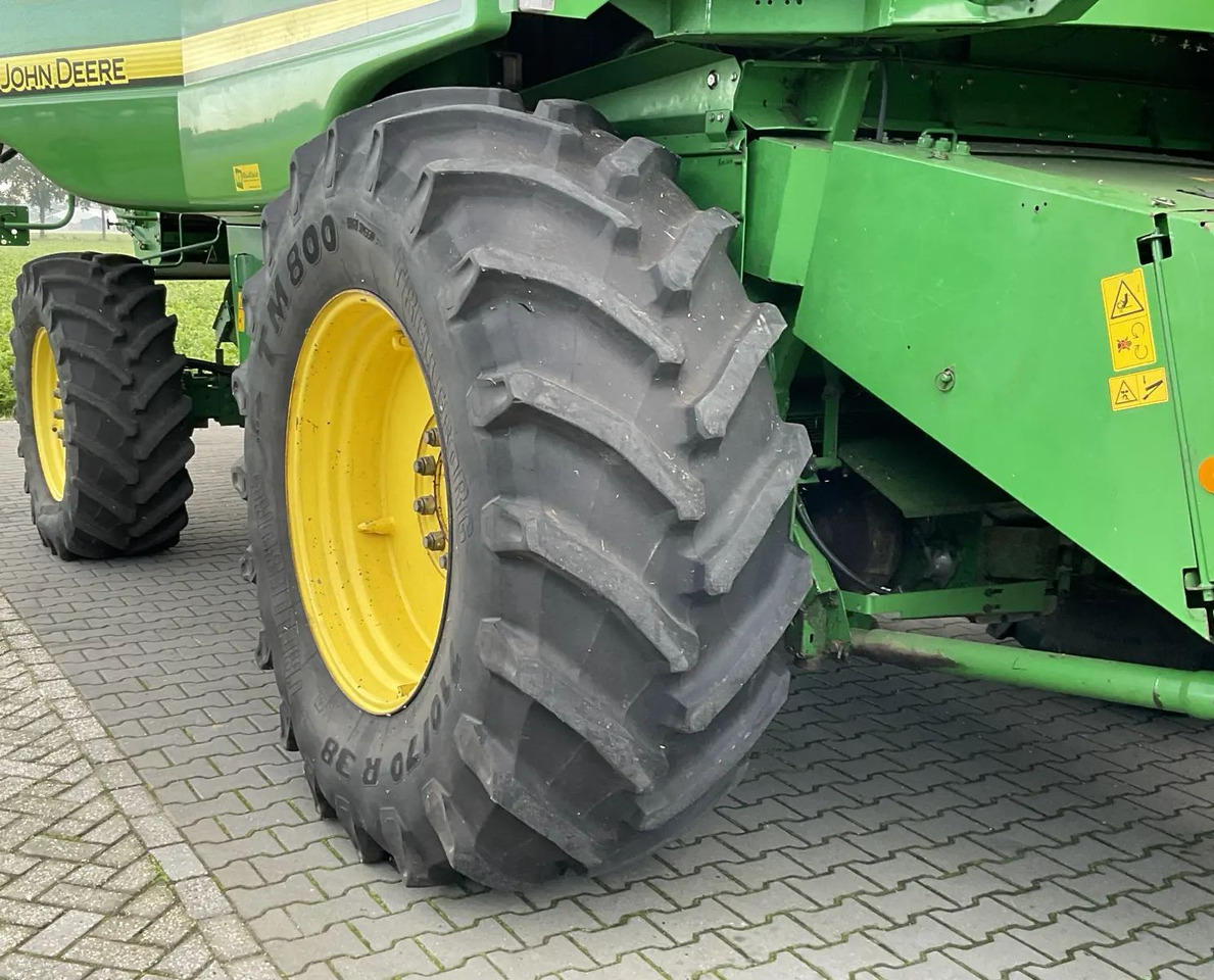 John Deere T560 - Skurtresker: bilde 5 John Deere T560 - Skurtresker: bilde 5