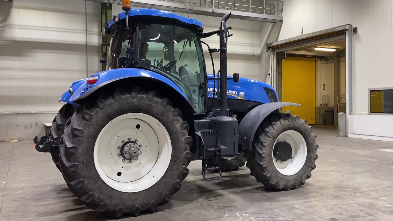 New Holland T7.250 - Traktor: bilde 2 New Holland T7.250 - Traktor: bilde 2