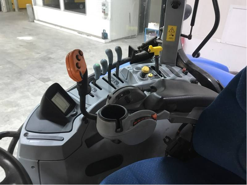 New Holland T7.250 - Traktor: bilde 5 New Holland T7.250 - Traktor: bilde 5