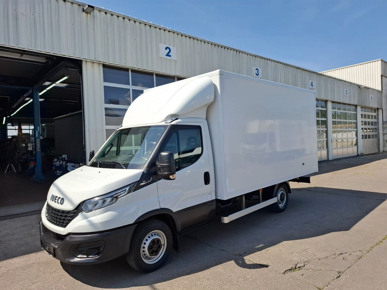 Iveco 35-160P/A8, Klima, HiMatic, LED, Luft, - Varebil med skap: bilde 3 Iveco 35-160P/A8, Klima, HiMatic, LED, Luft, - Varebil med skap: bilde 3