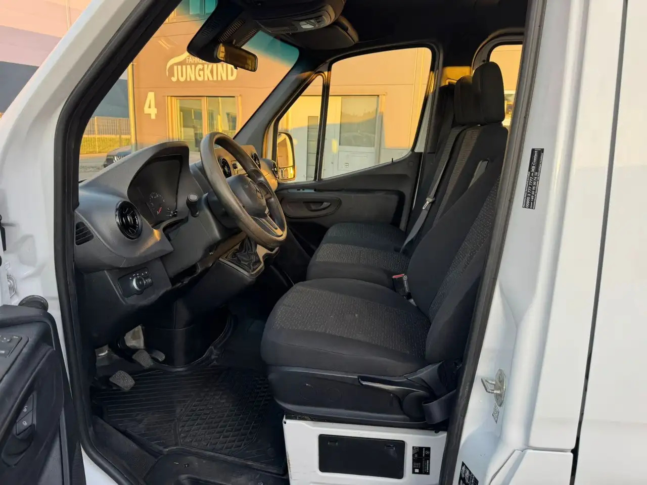 Mercedes-Benz Sprinter 317 CDI Lang DoKa Pritsche AHK 3,5t - Varebil med plan, Varebil med dobbelt førerhus: bilde 3 Mercedes-Benz Sprinter 317 CDI Lang DoKa Pritsche AHK 3,5t - Varebil med plan, Varebil med dobbelt førerhus: bilde 3