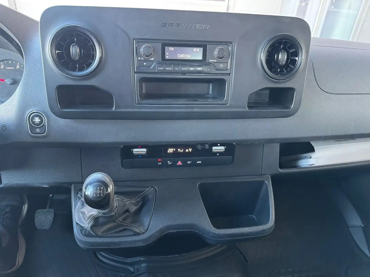 Mercedes-Benz Sprinter 317 CDI Lang DoKa Pritsche AHK 3,5t - Varebil med plan, Varebil med dobbelt førerhus: bilde 5 Mercedes-Benz Sprinter 317 CDI Lang DoKa Pritsche AHK 3,5t - Varebil med plan, Varebil med dobbelt førerhus: bilde 5