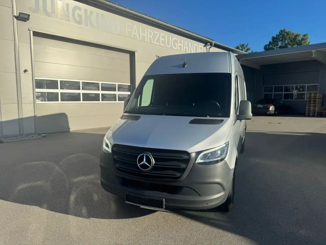 Mercedes-Benz Sprinter 317 CDI Lang Hoch Klima MBUX Silber LED - Kassebil: bilde 3 Mercedes-Benz Sprinter 317 CDI Lang Hoch Klima MBUX Silber LED - Kassebil: bilde 3