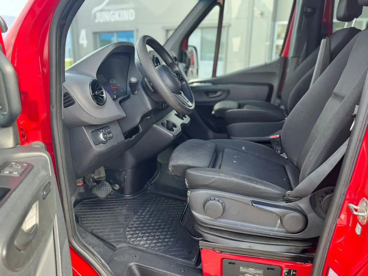 Mercedes-Benz Sprinter 317 CDI Maxi Lang Mixto AHK 3,5t MBUX - Kassebil, Varebil med dobbelt førerhus: bilde 4 Mercedes-Benz Sprinter 317 CDI Maxi Lang Mixto AHK 3,5t MBUX - Kassebil, Varebil med dobbelt førerhus: bilde 4