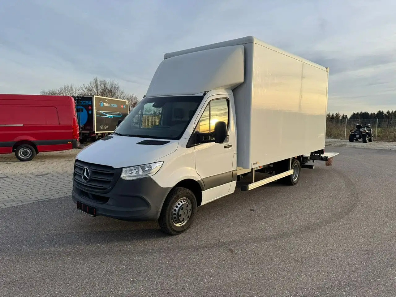 Mercedes-Benz Sprinter 516 CDI Maxi Koffer LBW AHK Klima - Varebil med skap: bilde 1 Mercedes-Benz Sprinter 516 CDI Maxi Koffer LBW AHK Klima - Varebil med skap: bilde 1