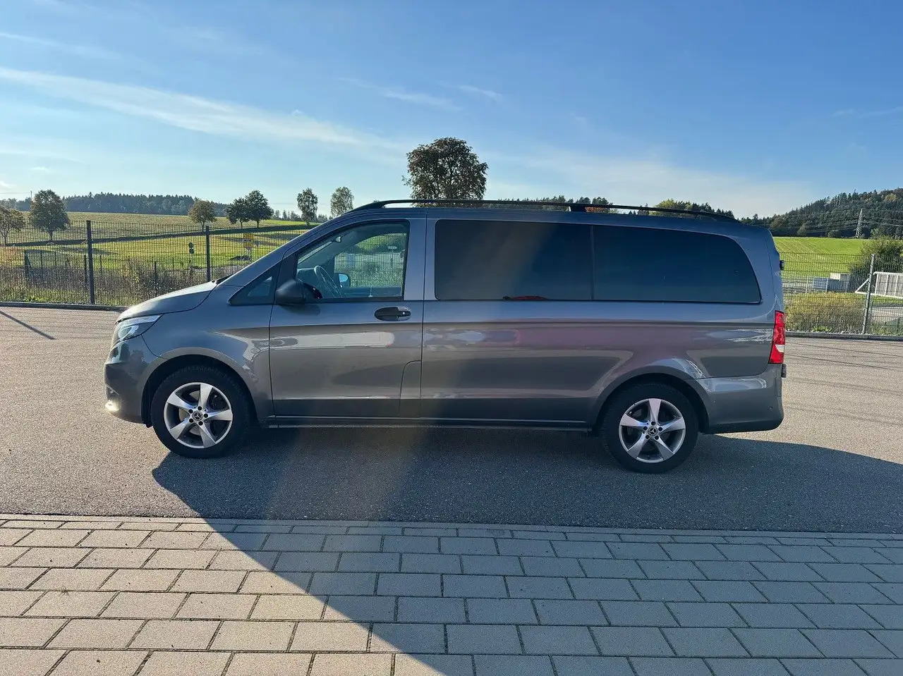 Mercedes-Benz Vito Tourer 119 CDI Edition 4x4 Lang - Personenbil: bilde 3 Mercedes-Benz Vito Tourer 119 CDI Edition 4x4 Lang - Personenbil: bilde 3