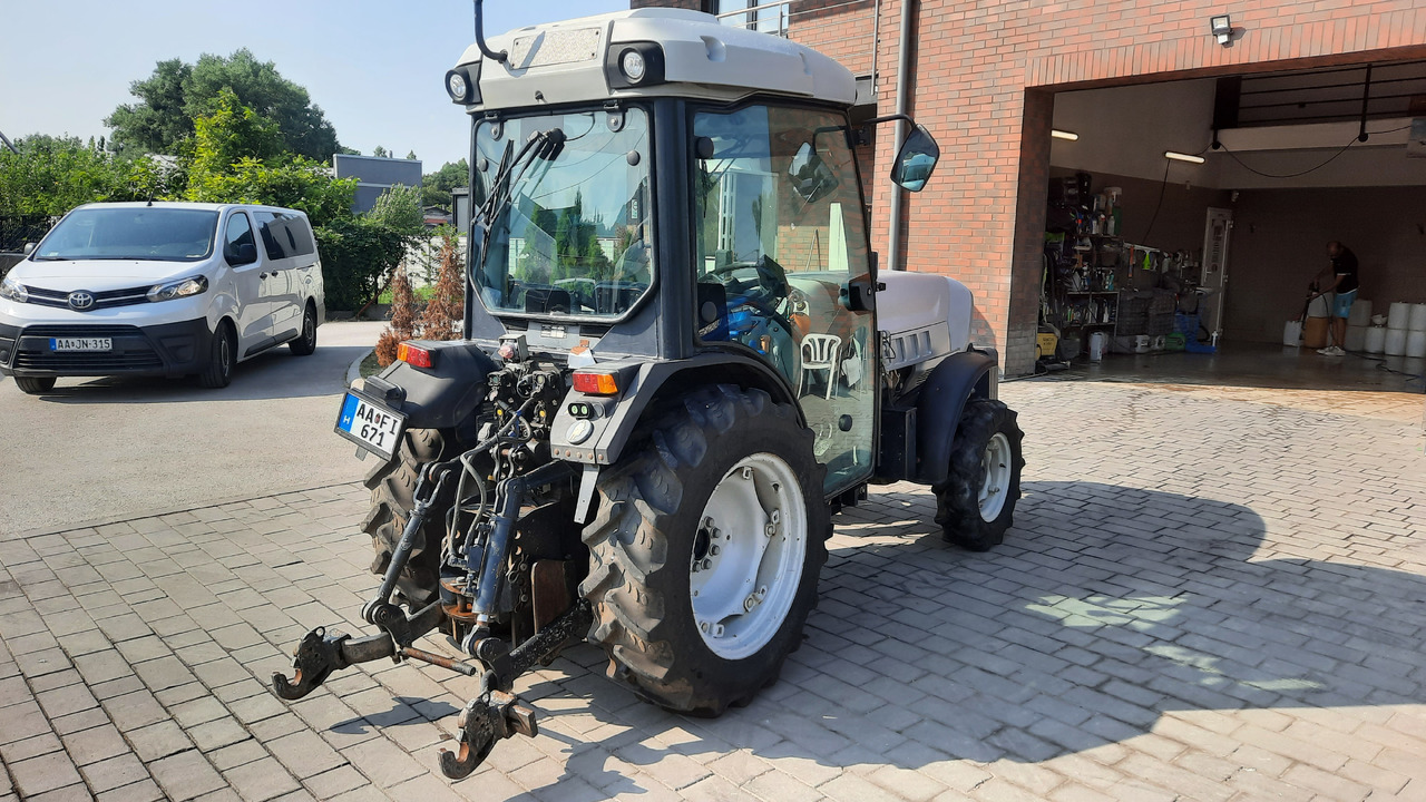 LAMBORGHINI RV90 Automatic - Landbruksteknikk: bilde 4 LAMBORGHINI RV90 Automatic - Landbruksteknikk: bilde 4