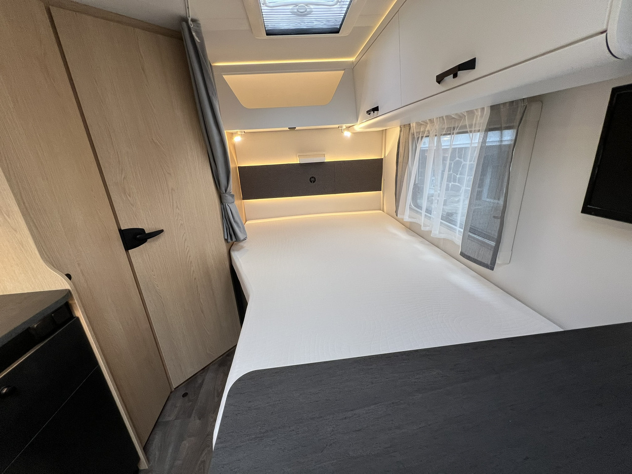 Halvintegrert bobil SUNLIGHT T 58: bilde 8