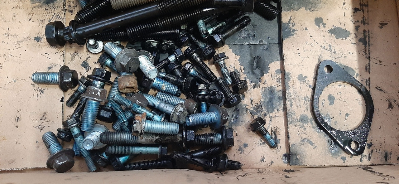 Gebrauchte Diverse Motorschrauben, MAN TGL 8.180, Artikel - Nr. : 81.99999 - 9999 - Motor og deler for Lastebil: bilde 1 Gebrauchte Diverse Motorschrauben, MAN TGL 8.180, Artikel - Nr. : 81.99999 - 9999 - Motor og deler for Lastebil: bilde 1