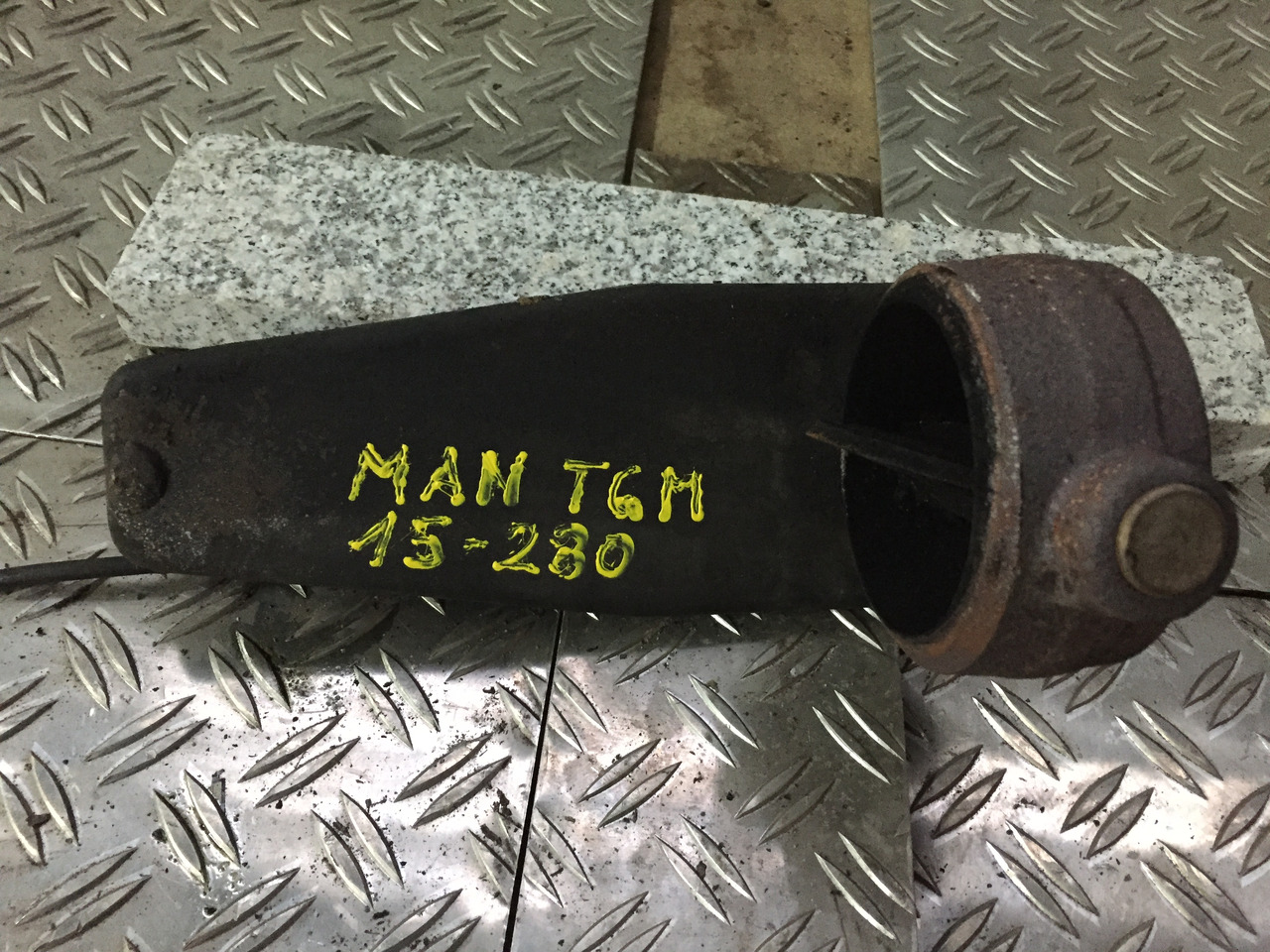 Gebrauchte Motorbremse MAN TGM 15.280, Abgasdrossel, Artikel - Nr.: 81.15601-0035 - Motor og deler for Lastebil: bilde 1 Gebrauchte Motorbremse MAN TGM 15.280, Abgasdrossel, Artikel - Nr.: 81.15601-0035 - Motor og deler for Lastebil: bilde 1