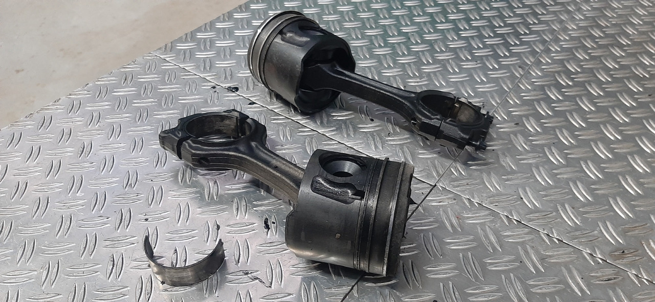 Gebrauchte Motorkolben vom MAN TGL 8.180, Typ D0834 LF 51, Artikel - Nr. : 81.99999 - 9999 - Stempel/ Ringer/ Naver for Lastebil: bilde 3 Gebrauchte Motorkolben vom MAN TGL 8.180, Typ D0834 LF 51, Artikel - Nr. : 81.99999 - 9999 - Stempel/ Ringer/ Naver for Lastebil: bilde 3