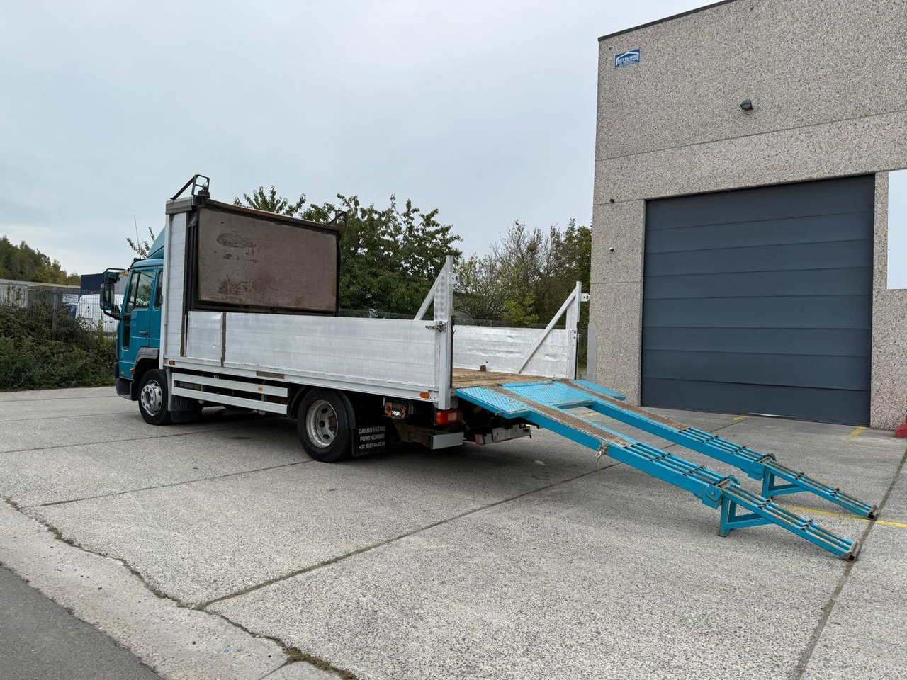 VOLVO FL 12 250, 2004 god. - Transporter lastebil: bilde 2 VOLVO FL 12 250, 2004 god. - Transporter lastebil: bilde 2