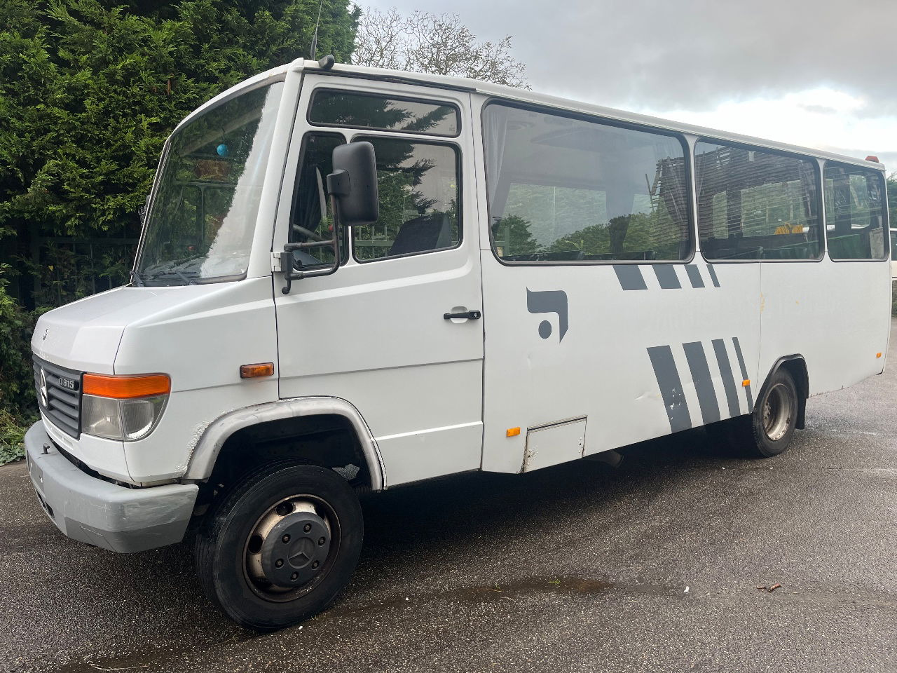 Mercedes-Benz Vario 815 - Forstadsbus: bilde 1 Mercedes-Benz Vario 815 - Forstadsbus: bilde 1