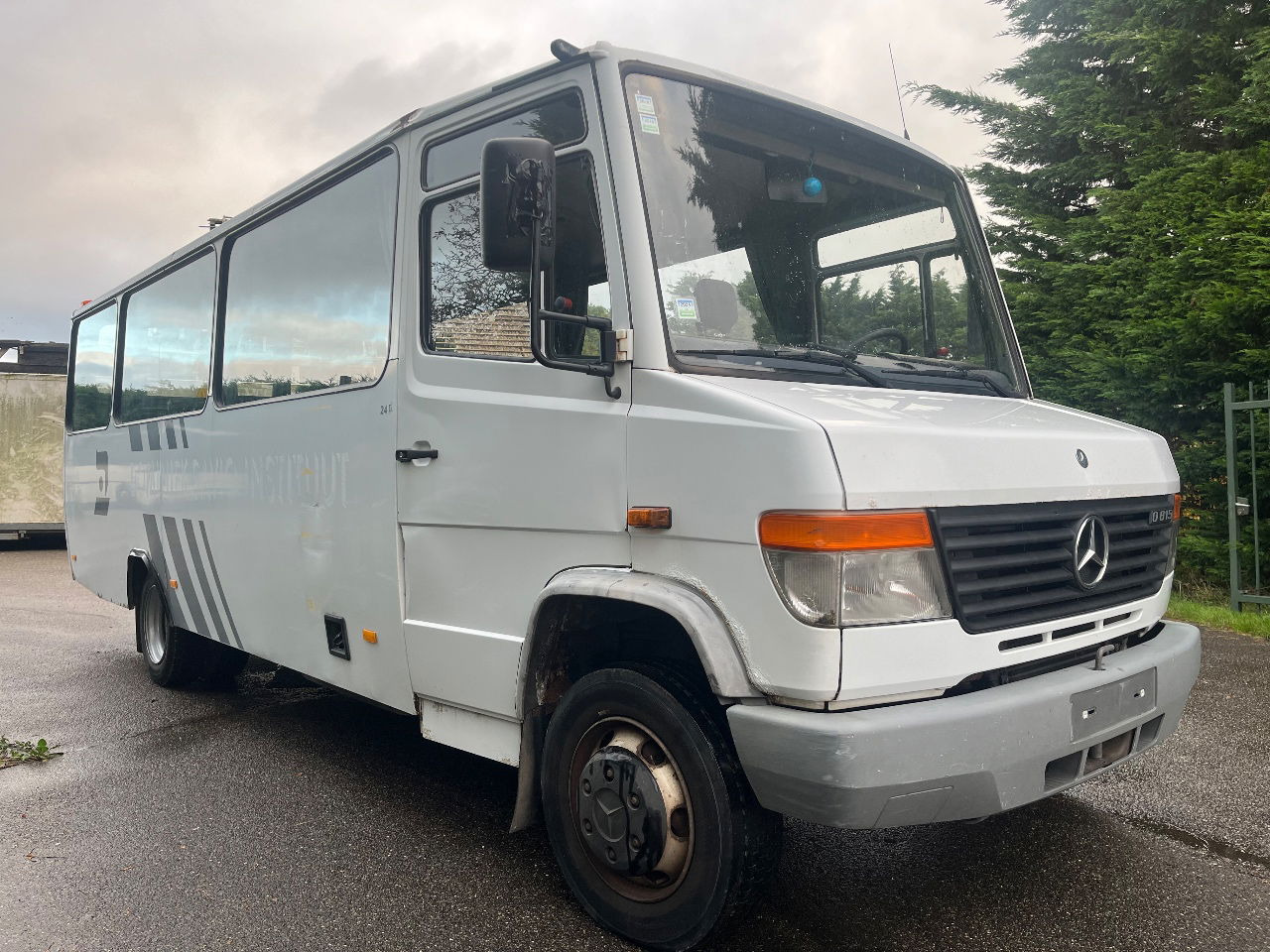 Mercedes-Benz Vario 815 - Forstadsbus: bilde 4 Mercedes-Benz Vario 815 - Forstadsbus: bilde 4