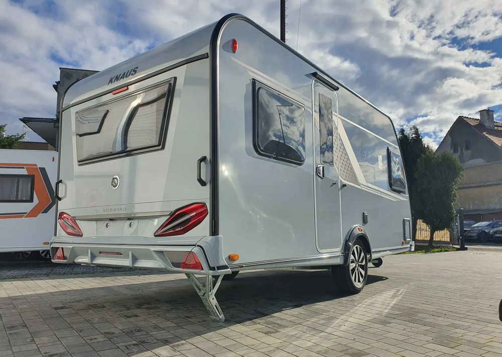KNAUS SUDWIND 450 FU BLACK SELECTION - Campingvogn: bilde 5 KNAUS SUDWIND 450 FU BLACK SELECTION - Campingvogn: bilde 5