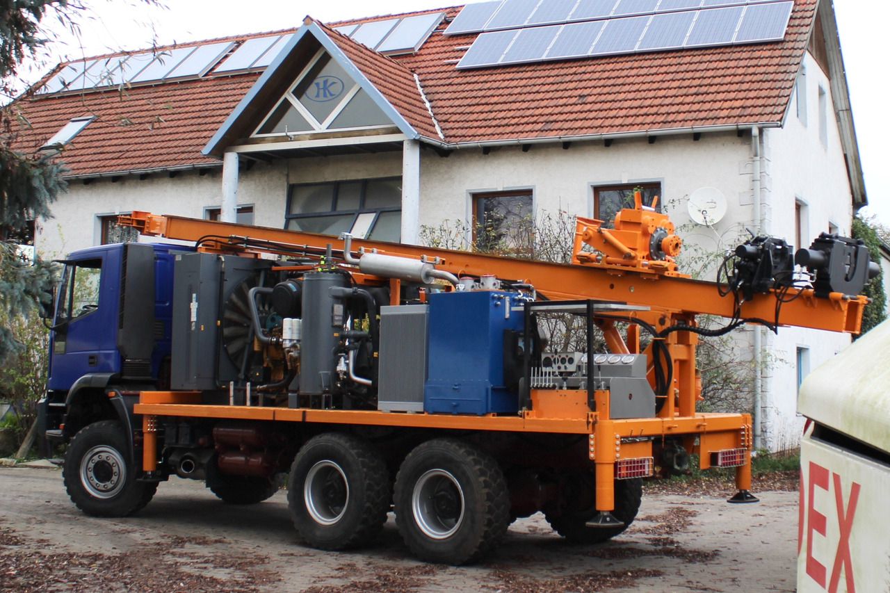 Bohak KL 400 Drilling rig 400 meter, Iveco Trakker 6x6 - Borustyr: bilde 1 Bohak KL 400 Drilling rig 400 meter, Iveco Trakker 6x6 - Borustyr: bilde 1