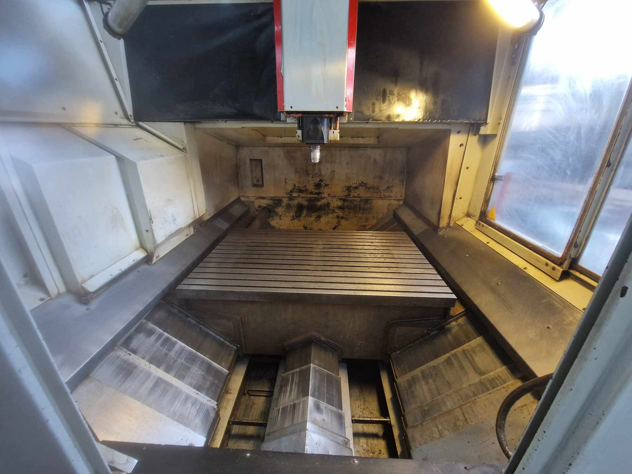 HERMLE C 1200 - CNC maskineringssenter: bilde 2 HERMLE C 1200 - CNC maskineringssenter: bilde 2
