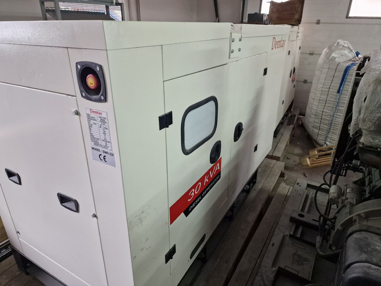 Kubota V3300 DMG 330 - Verkstedutstyr: bilde 1 Kubota V3300 DMG 330 - Verkstedutstyr: bilde 1