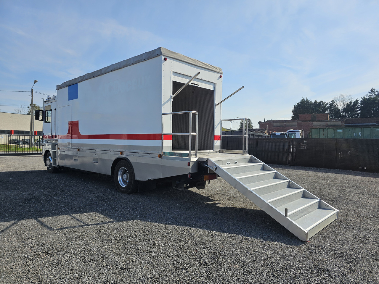 Renault AE380 PHASE1 - Skapbil: bilde 3 Renault AE380 PHASE1 - Skapbil: bilde 3