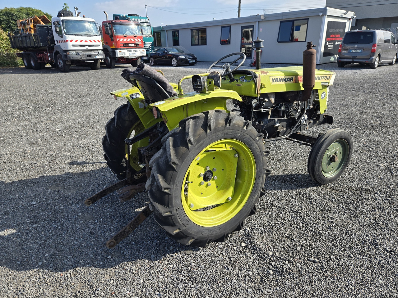 Yanmar YM240 - Minitraktor: bilde 5 Yanmar YM240 - Minitraktor: bilde 5