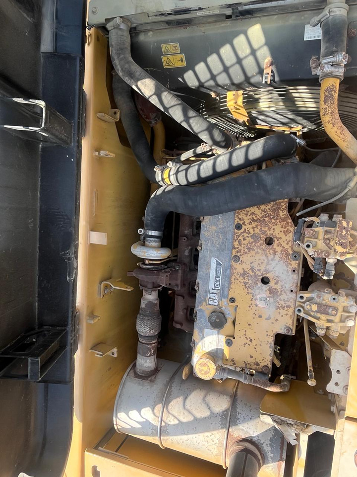 CATERPILLAR 323DL - Beltegraver: bilde 4 CATERPILLAR 323DL - Beltegraver: bilde 4