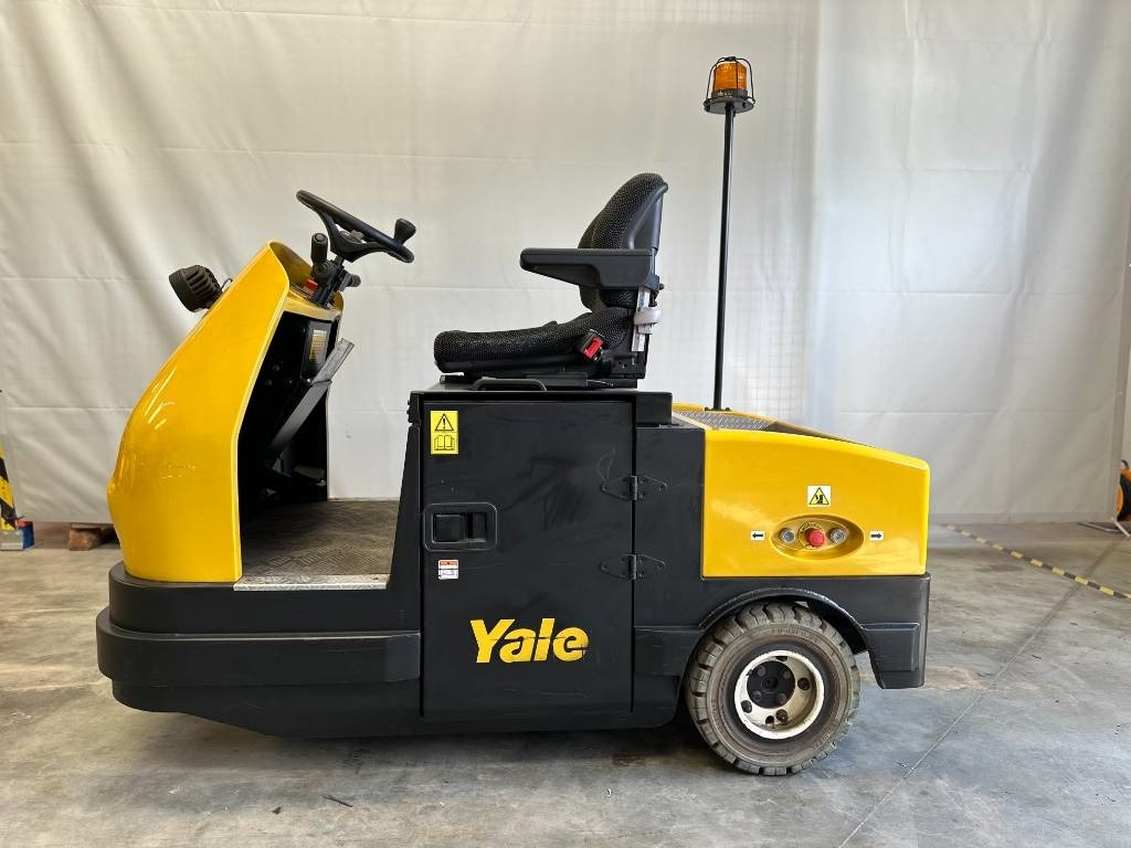 Yale MT70 - Elektrisk trekkvogn: bilde 3 Yale MT70 - Elektrisk trekkvogn: bilde 3