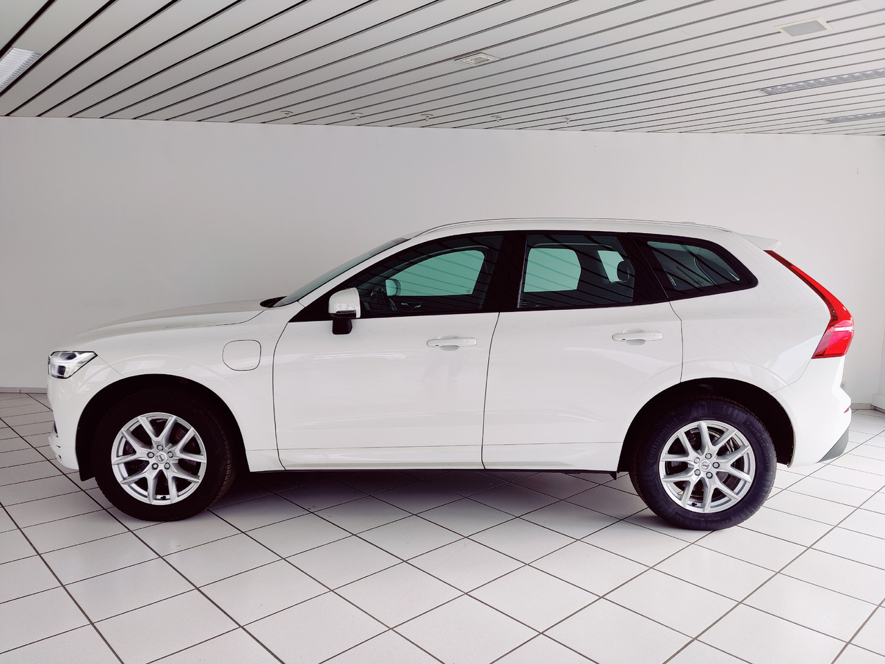 SUV Volvo XC60 t8 twin engine Momentum Plug-In Hybrid AWD AHK Leder Navi: bilde 8