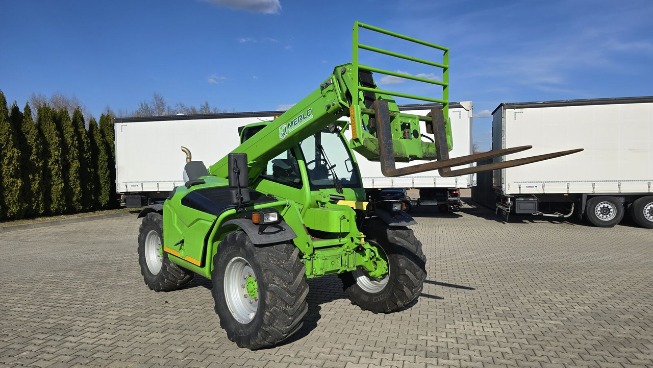 Merlo TF 42.7 CS -140 - Teleskoplastere: bilde 1 Merlo TF 42.7 CS -140 - Teleskoplastere: bilde 1