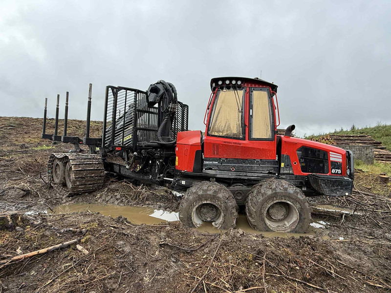 Komatsu 875 - Lassbærer: bilde 1 Komatsu 875 - Lassbærer: bilde 1