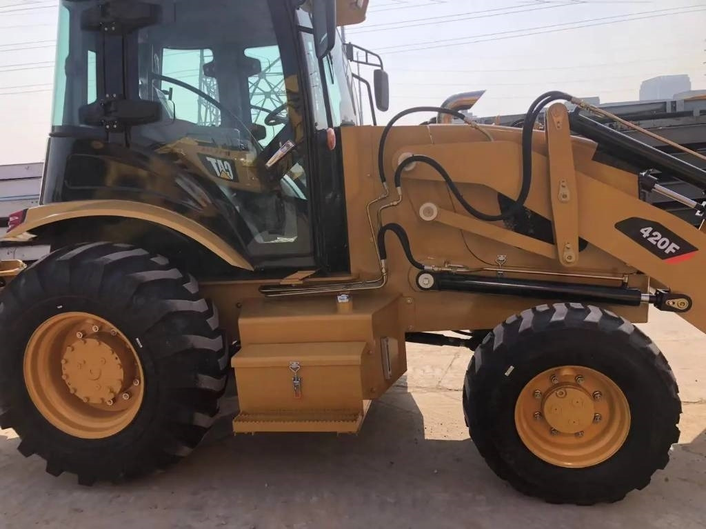 CAT 420 F - Traktorgraver: bilde 2 CAT 420 F - Traktorgraver: bilde 2